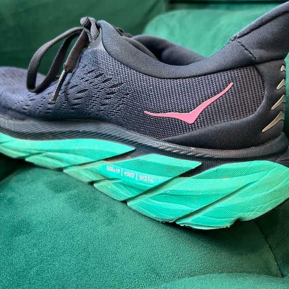 Hoka One One Clifton 8 in Outer Space Atlantis, 8.5 - Picture 7 of 10